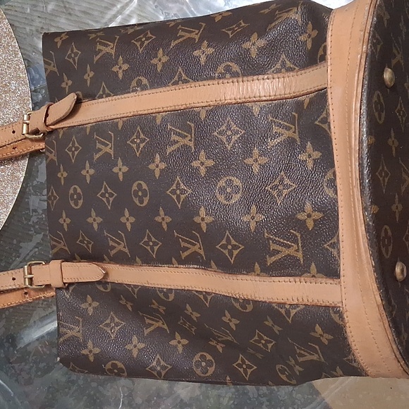 AUTHENTIC Louis Vuitton Bucket bag - Picture 7 of 13